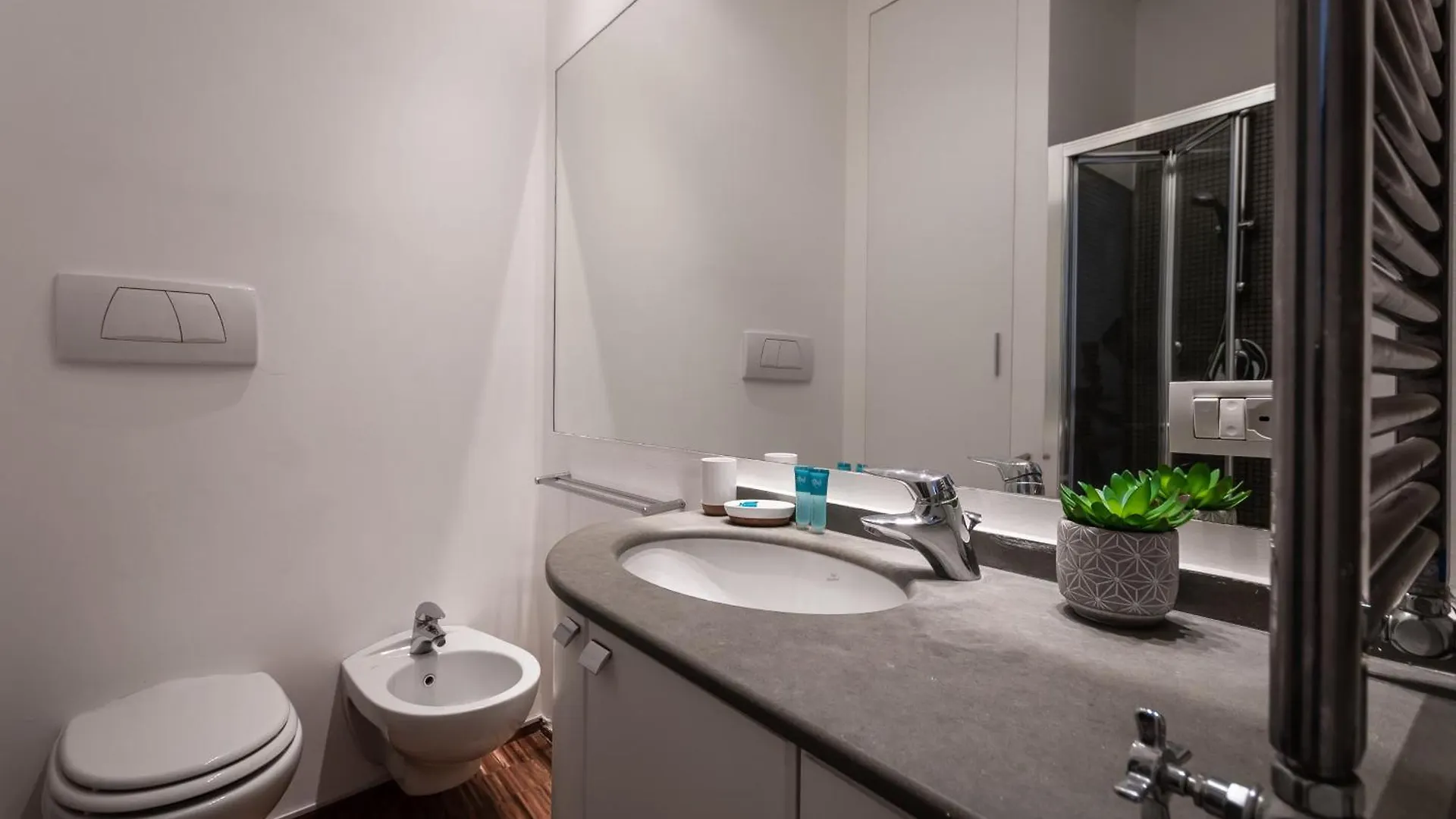 Via Custodi Nest - Chic & Cosy Apartment Milan
